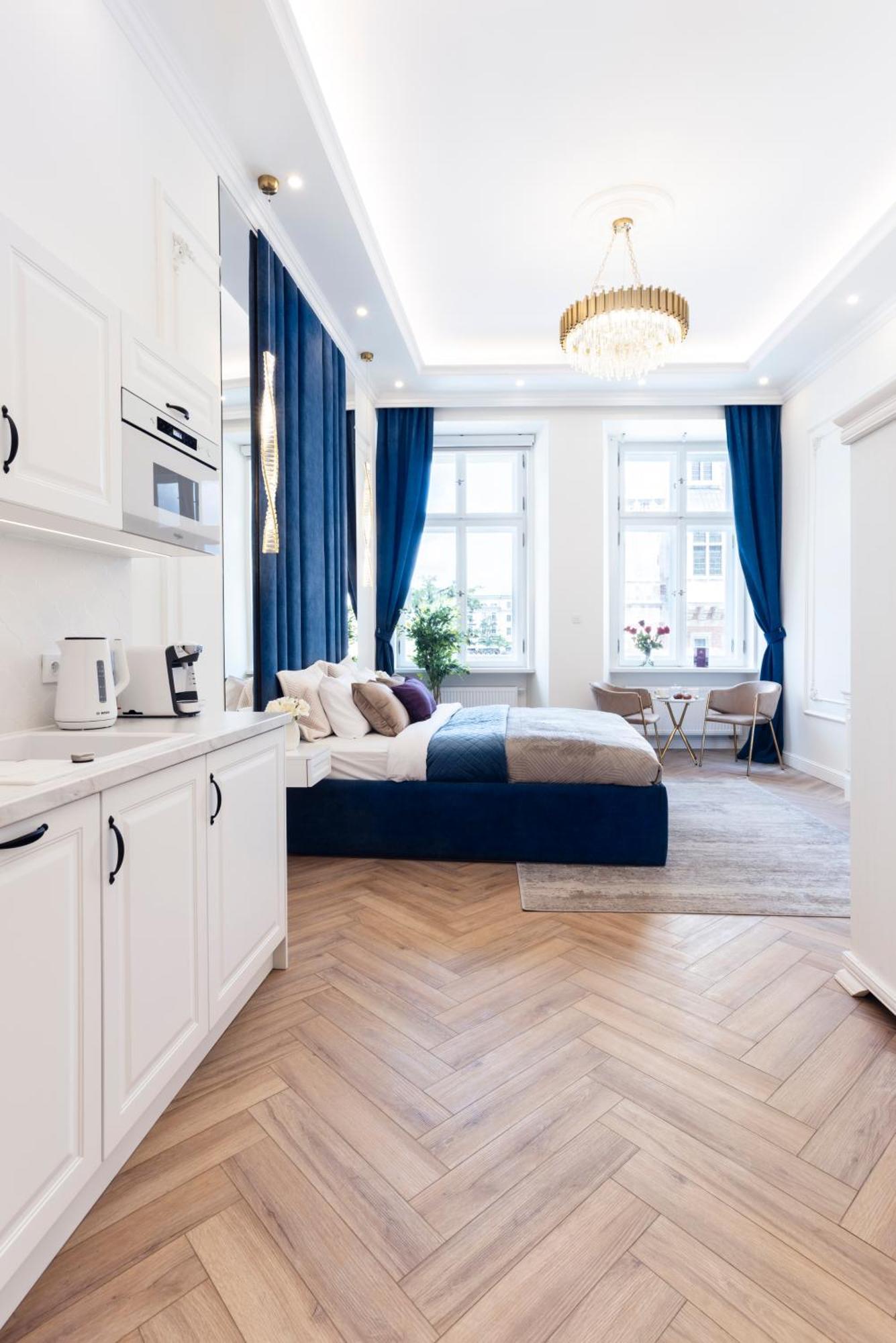 Hotel apartamentowy Main Square 3*